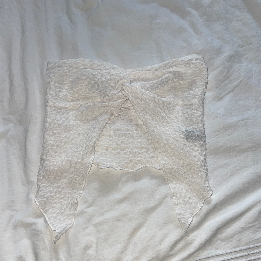 Textured white top
